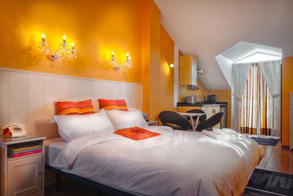 Boutique Hotel Pueblo Benalmádena Oda fotoğraf